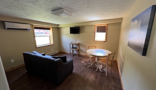 Tahquamenon Suites Lodging - One-Bedroom Suite #1 in Paradise