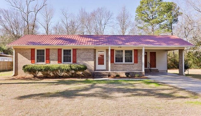 The McClellan Home w/King suite! in Anniston