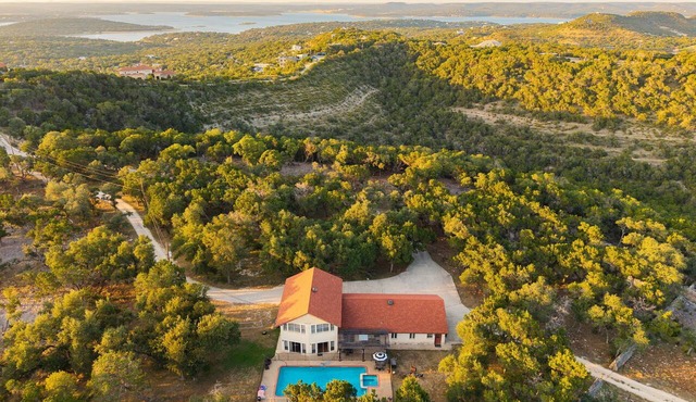 Two Homes!The Point CLTX Private 20 Acres-Pool-Hot Tub-VIEWS! in Canyon Lake