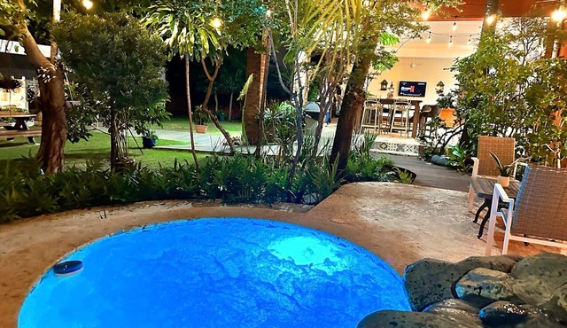 Urban Escape El Patio: Private Home, 4 BedRooms, Jacuzzi @Bella Vista