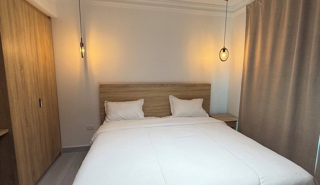Urban Oasis Room - Exclusive Comfort No. 5