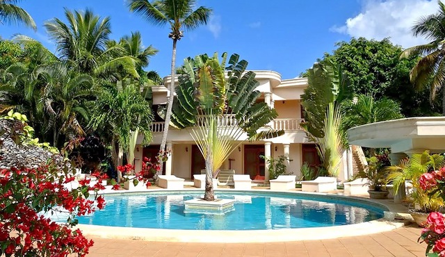 Villa La Plantacion - Adults only