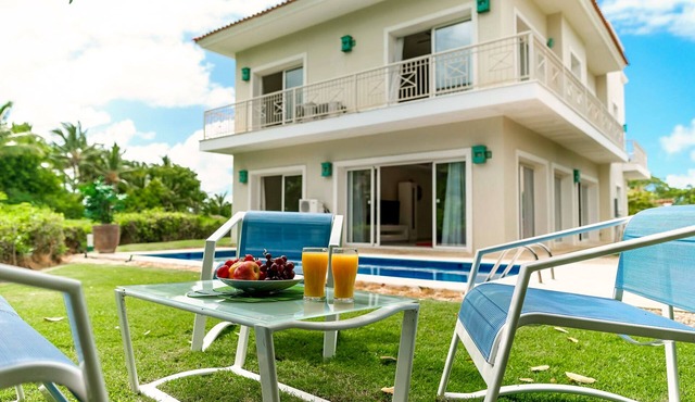Villa Lagoon Iberostar 4 BDR, 8 guests, great pool, Wi-Fi, Bavaro beach, golf.