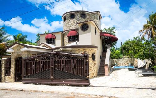 Villa lujosa con piscina bayaguana