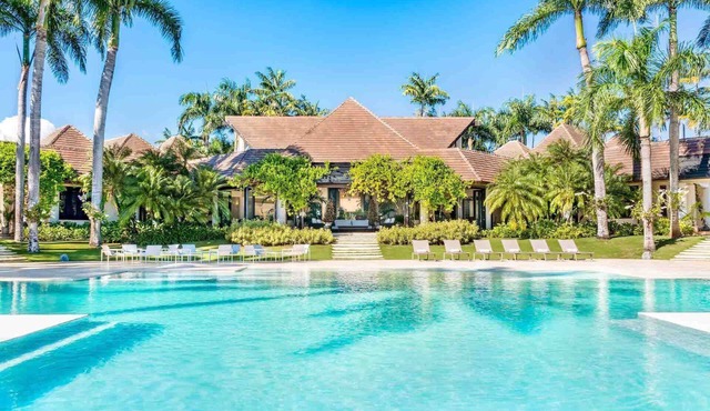 Villa Near Stunning Golf Course