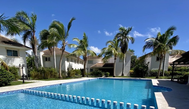 Villa Punta Cana, in front of the airport near the beach!