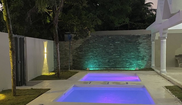 Villa with Pisicine