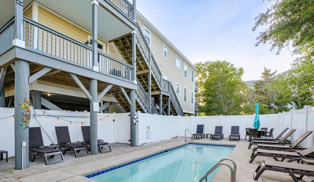 Walk to Beach! Murrells Inlet Sanctuary w/Hot Tub in Myrtle Beach