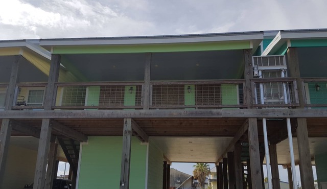 Water view condo in Port O' Connor that sleeps up to 7 in Port O'Connor