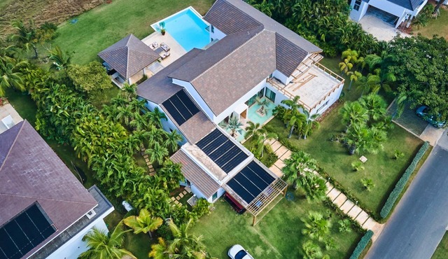 Welcome to an extraordinary luxury villa