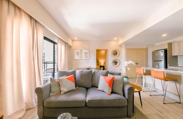 Fully Serviced Apartment at Regatta Living - 9F