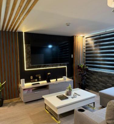 Malamig Apartment | California Gardens square
