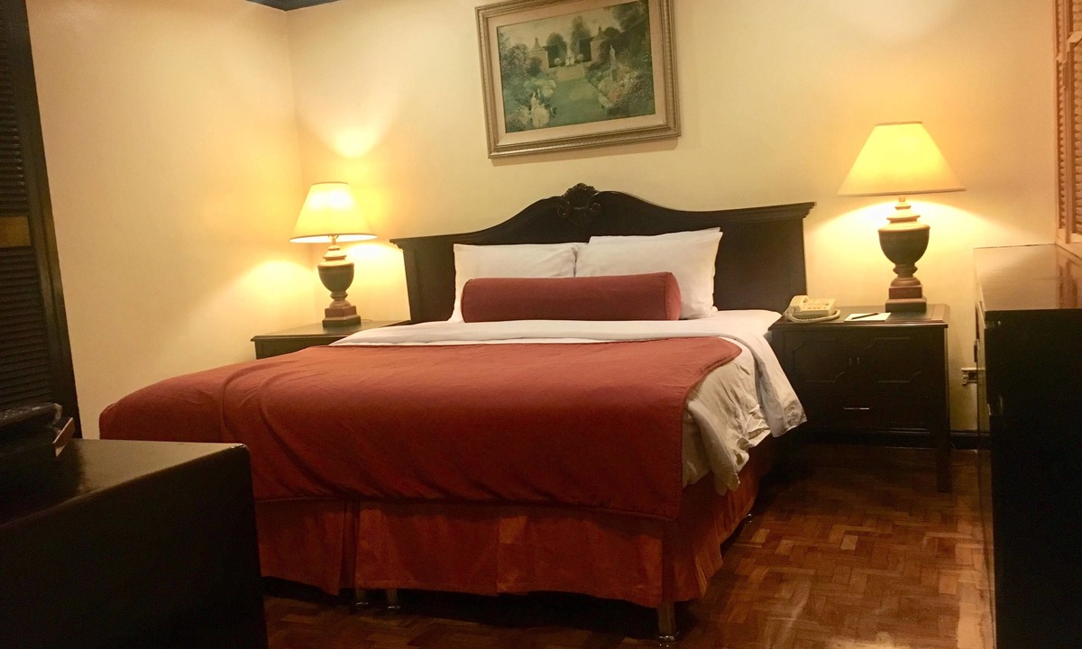 Bel-Air Hotel | Lourdes Family Suites Makati powered by Cocotel