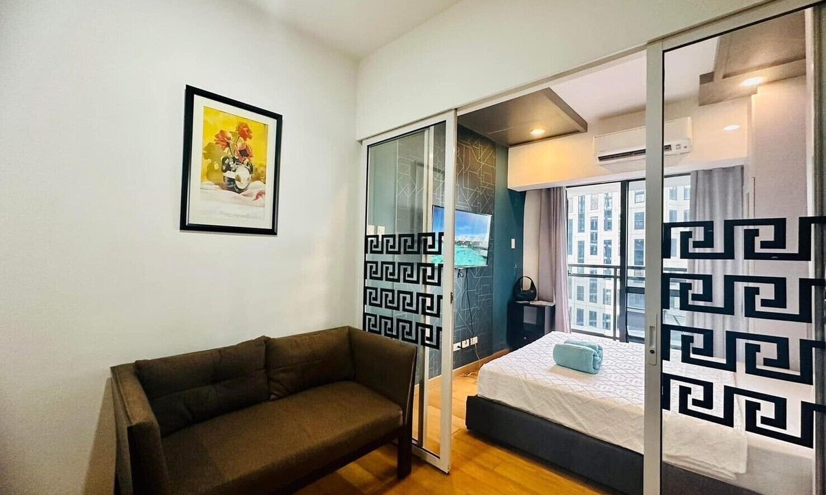 Downtown Villa | Stunning 38th Floor Skyline View Milano
