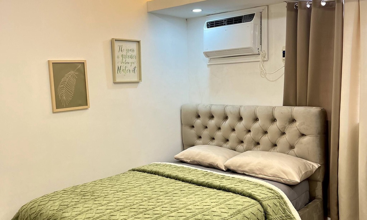 Clark Villa | Relax in Style at Angeles' Newest Pool Villa Retreat