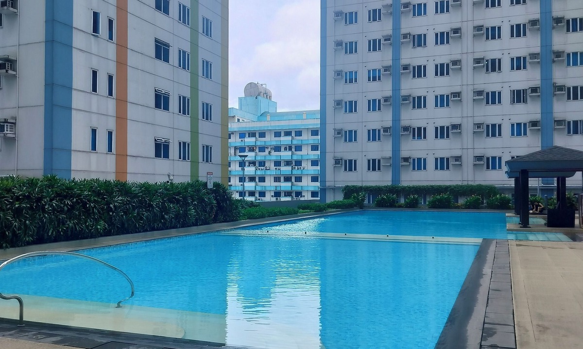South Triangle Condo | Cozy City Getaway in Quezon City - Entire Condo for Rent