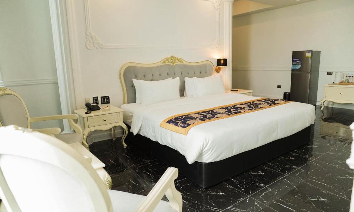 Angeles City Hotel | Dancenter Luxury Retreat Angeles City