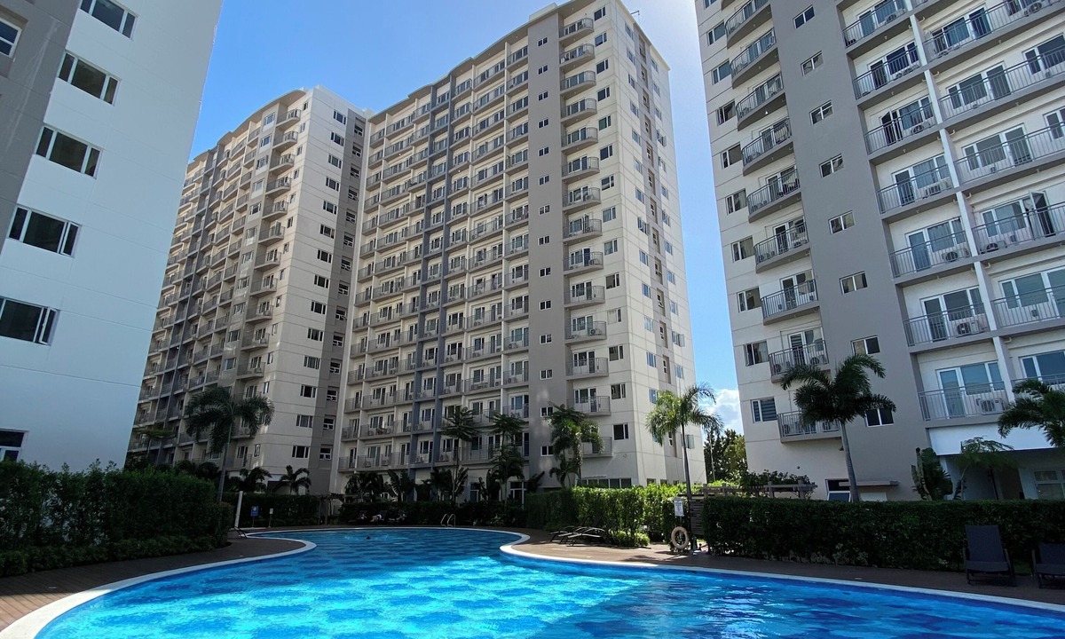 Barangay Pilar Village Condo | Cozy 1 Bedroom Condo at South Residences Las Pinas City 1230