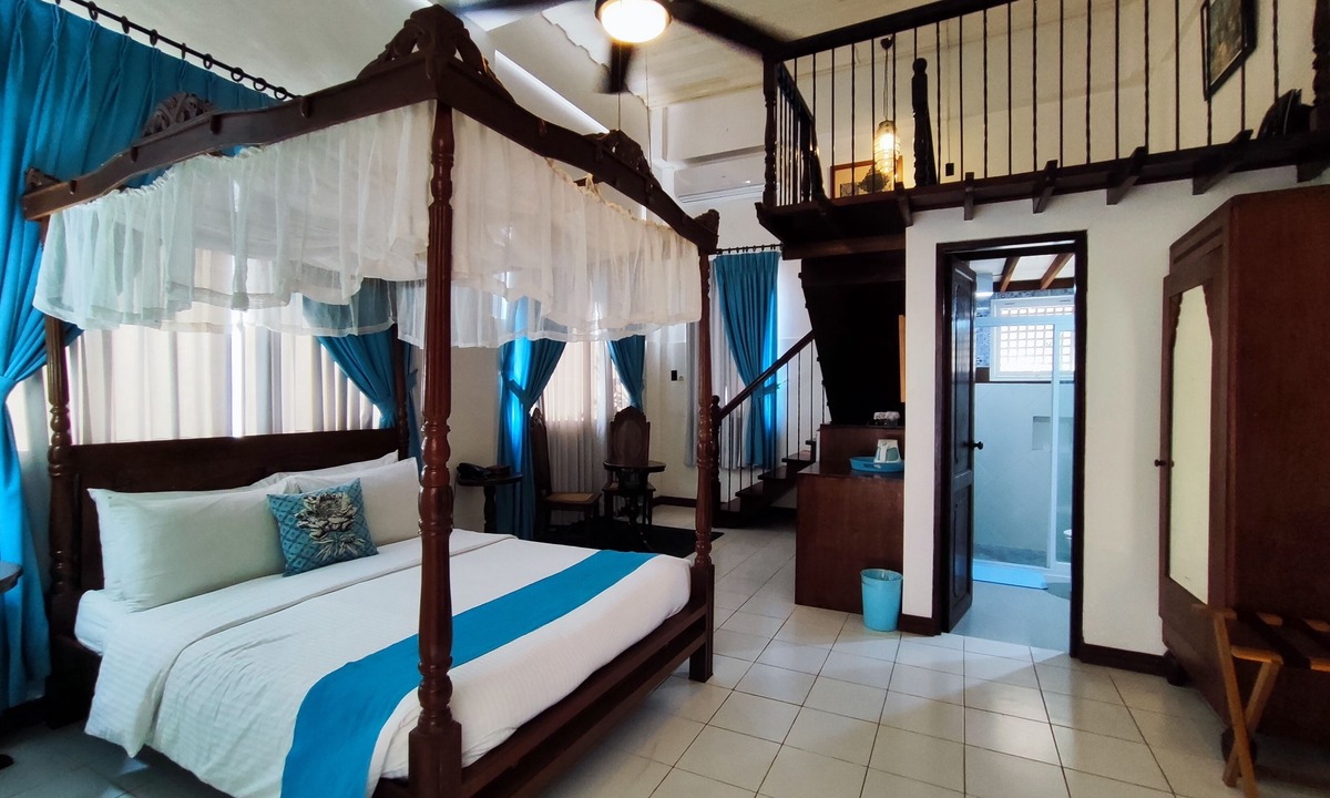Taal Hotel | Paradores Del Castillo
