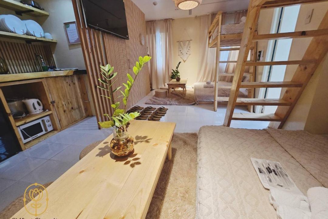 Balibago Apartment | El Nissi Staycation, THE BOHEMIAN SUITE, Enchanted Kingdom