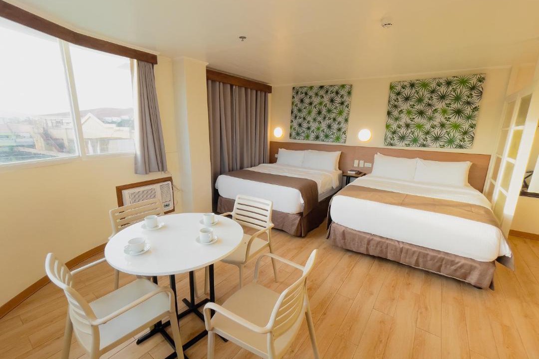 Legazpi Hotel | Hotel Sentro Legazpi