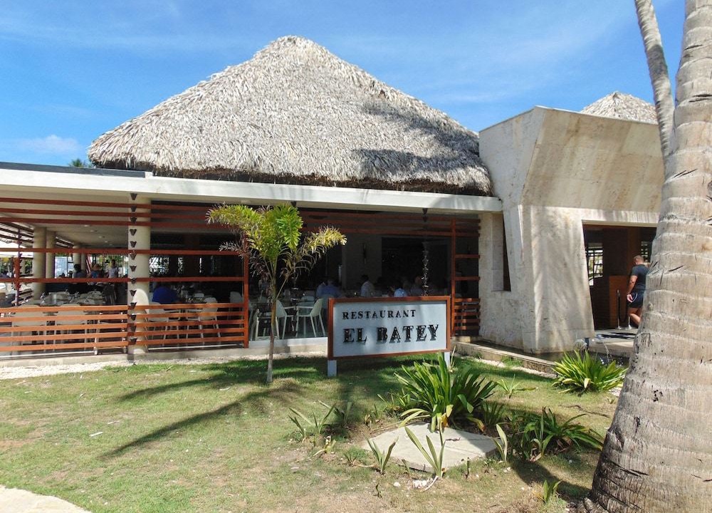 Photo of Buildings in El Batey