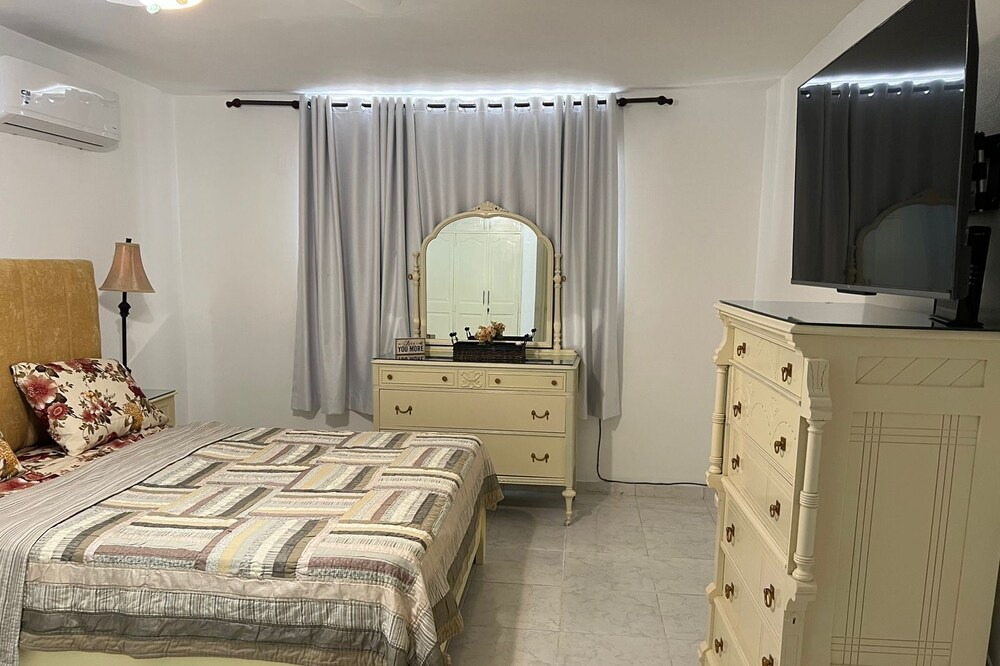 Photo of Bedroom in Moca