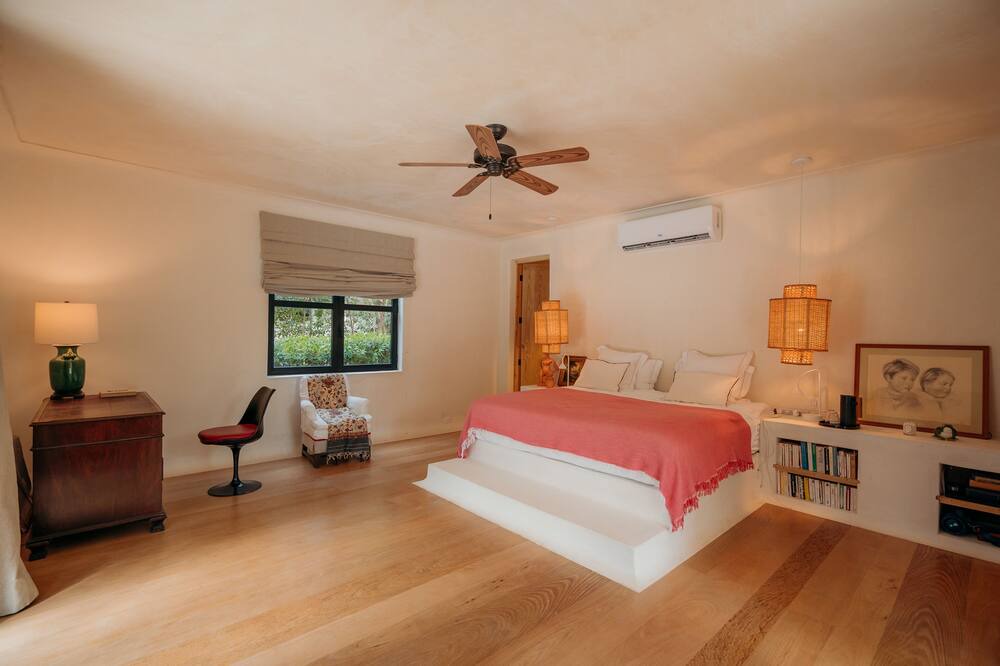 Photo of Bedroom in Veron