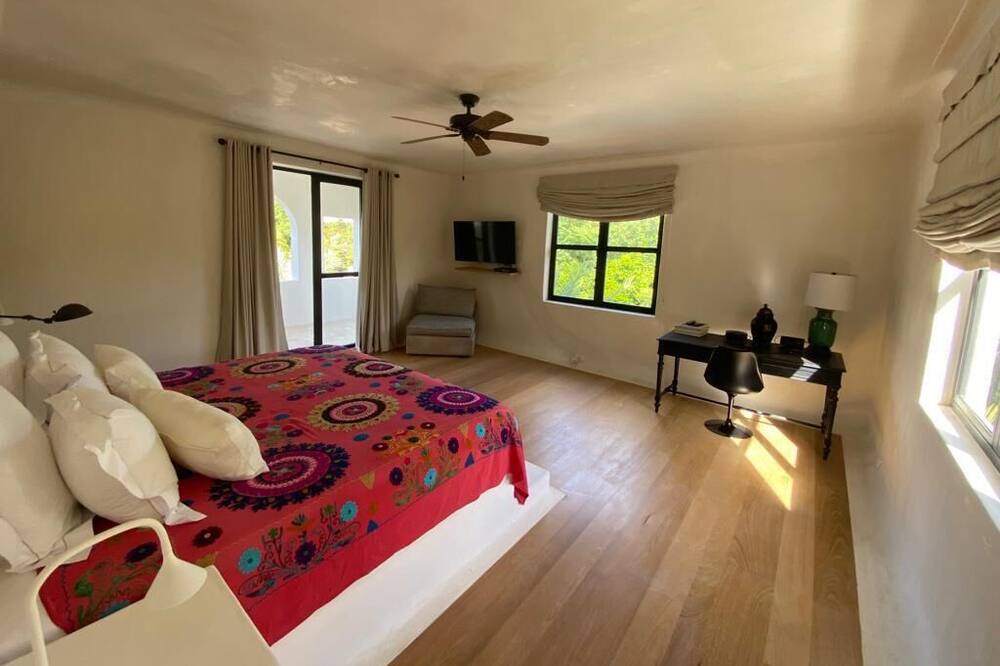 Photo of Bedroom in Veron