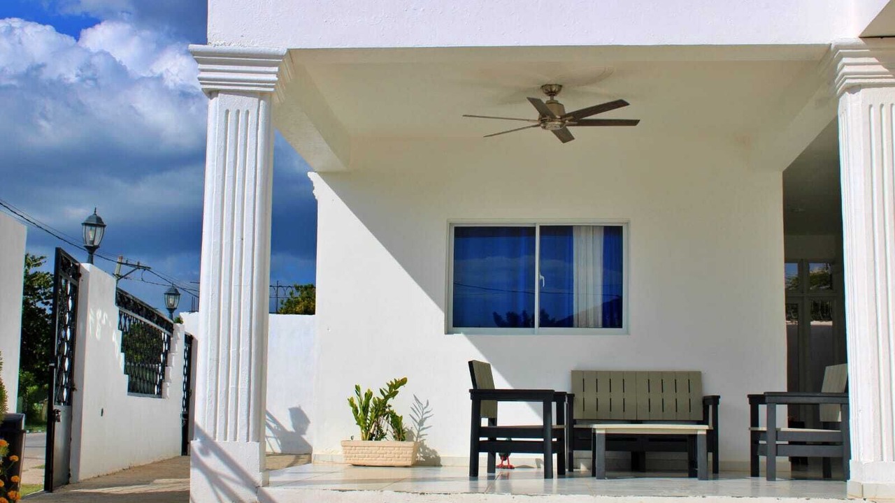Photo of Patio Balcony in Pedernales