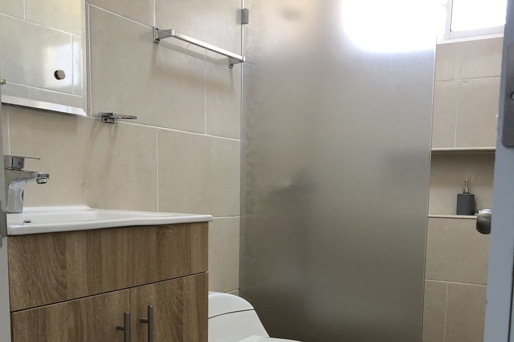 Photo of Bathroom in Veron