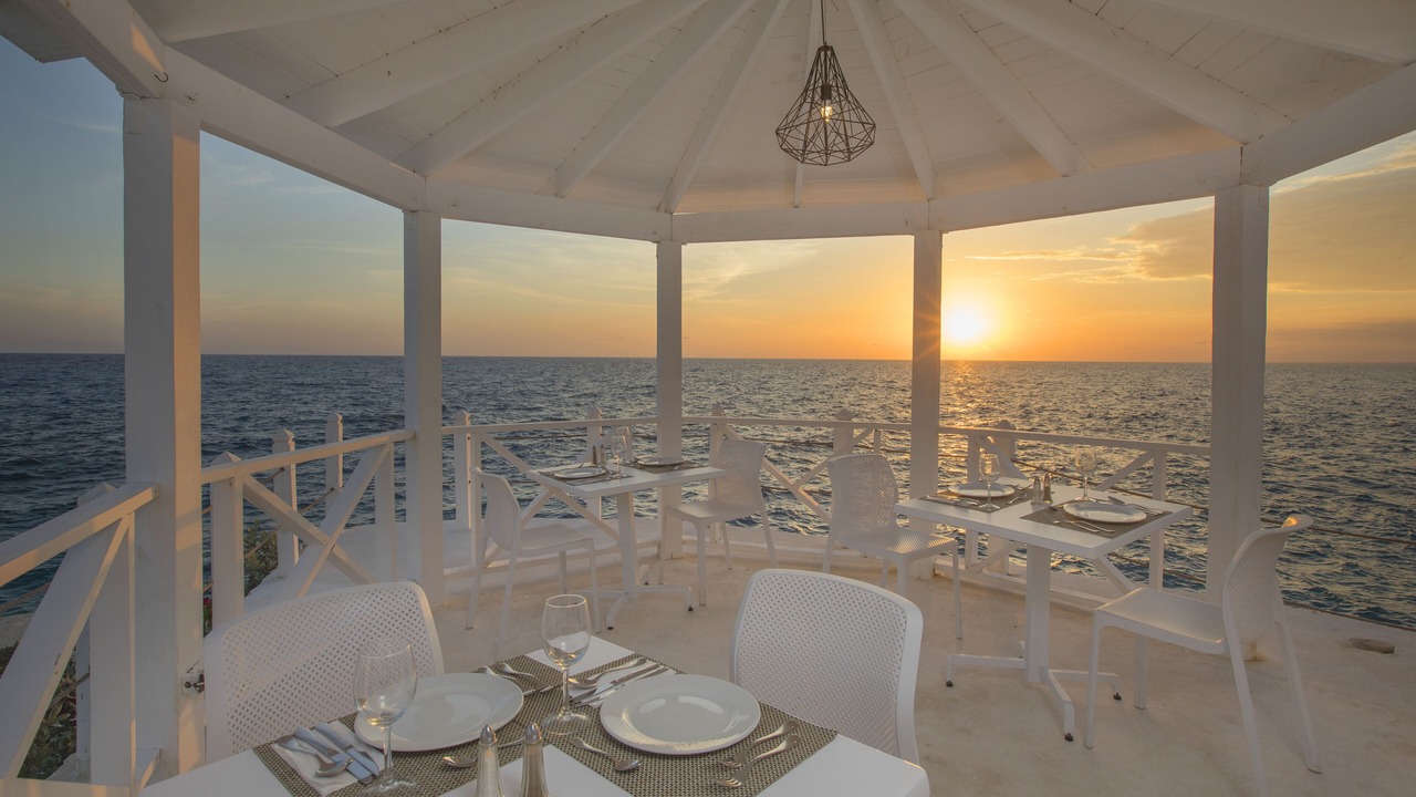 Photo of Others in Dominicus
