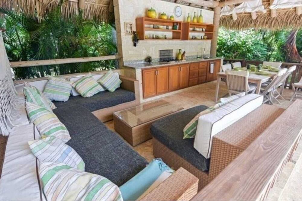 Photo of Patio Balcony in Playa Bibijagua