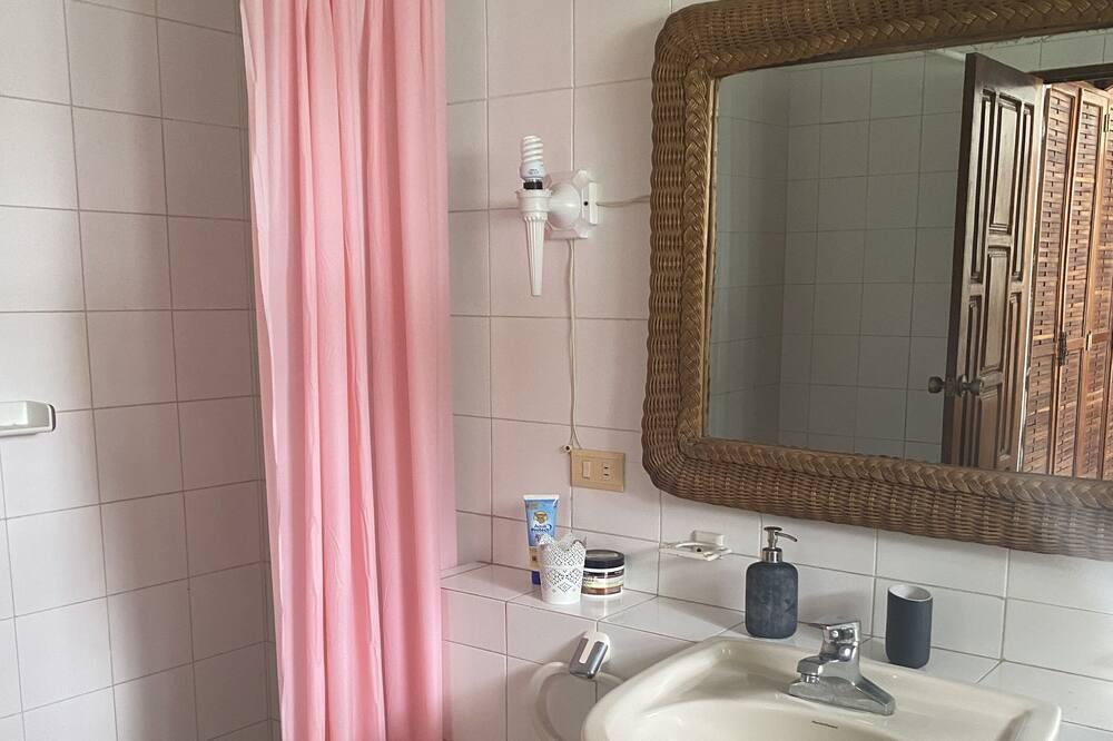 Photo of Bathroom in Bocacanasta