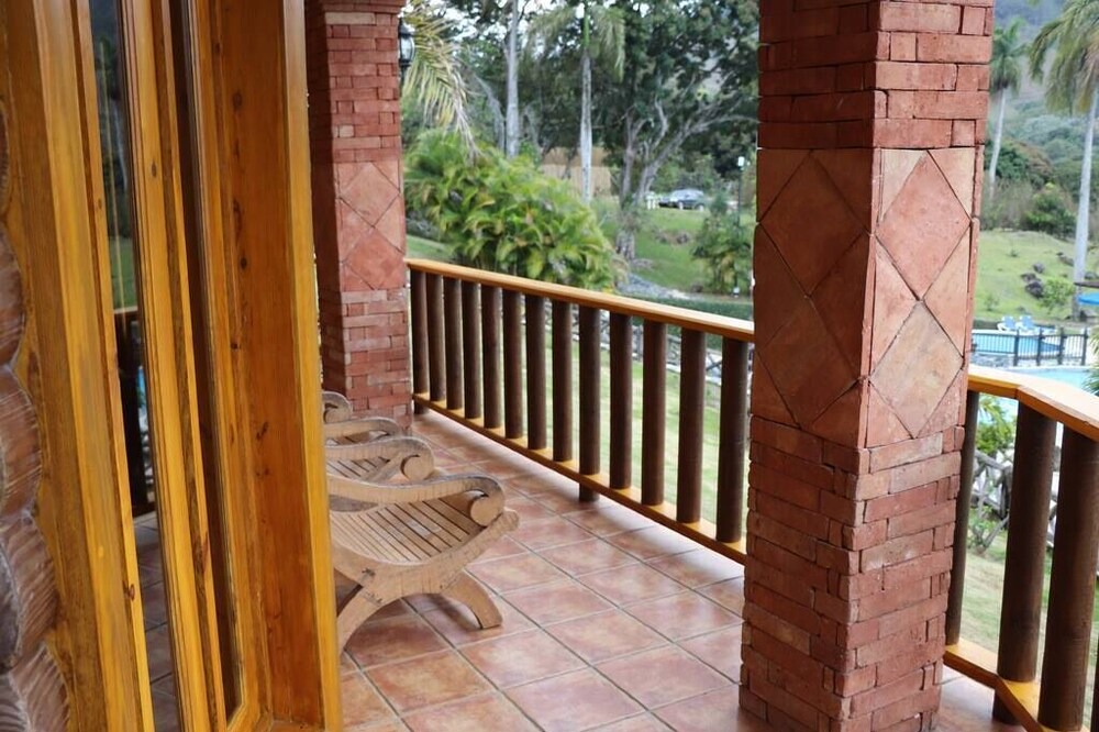 Photo of Patio Balcony in Jarabacoa