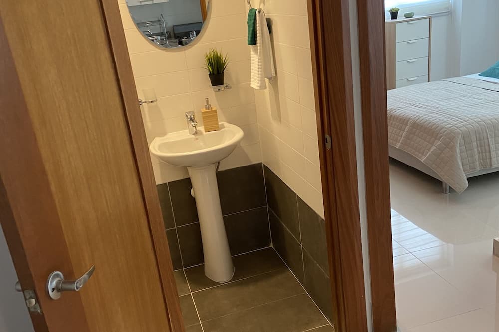 Photo of Bathroom in Viejo Arroyo Hondo