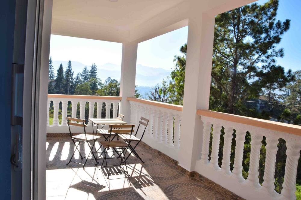 Photo of Patio Balcony in Constanza