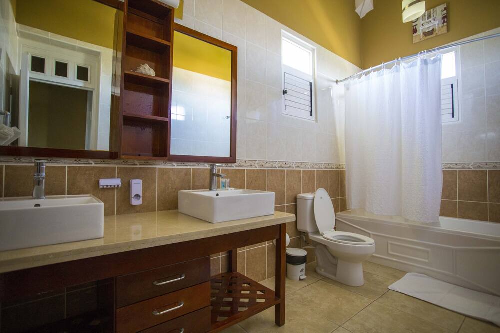 Photo of Bathroom in Los Brazos
