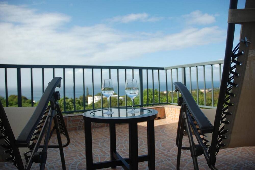 Photo of Patio Balcony in Los Cerros