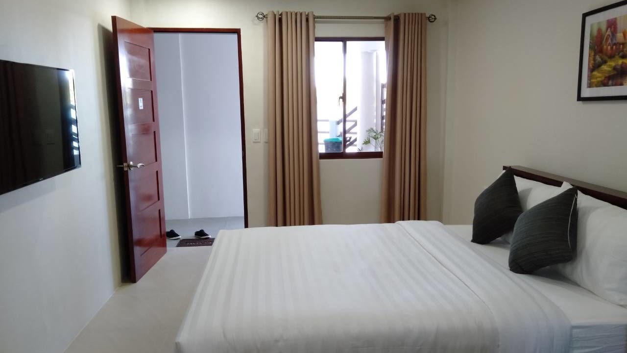Photo of Bedroom in Puerto Galera