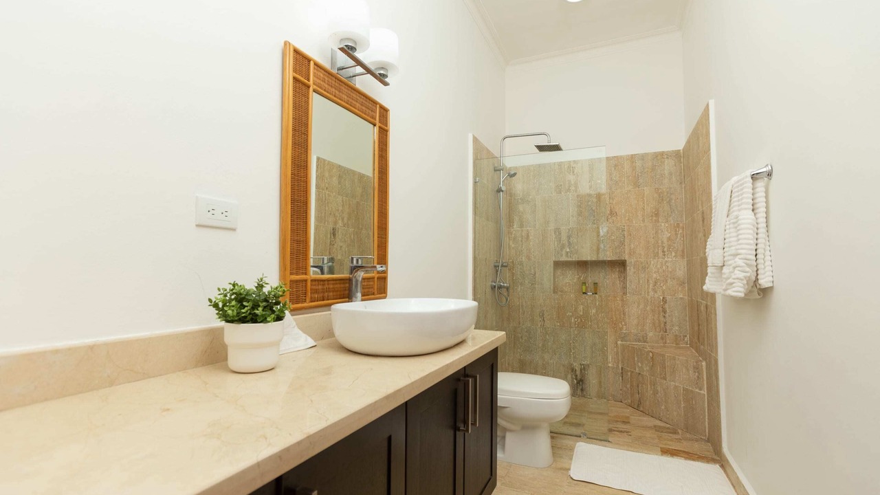 Photo of Bathroom in Los Cerros