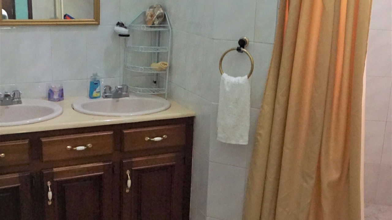 Photo of Bathroom in Los Cerros