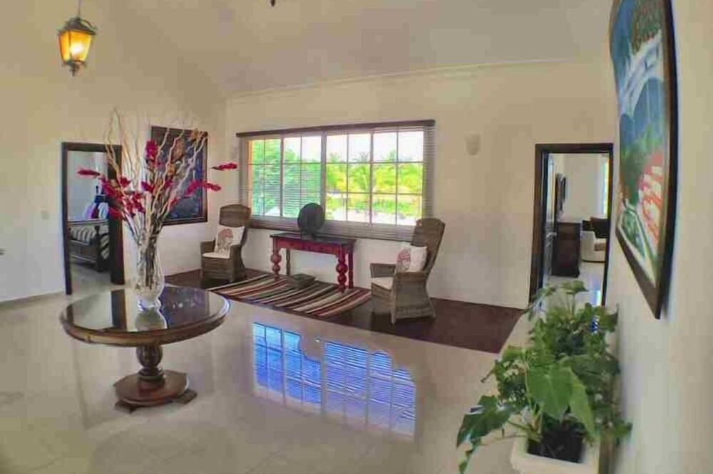 Photo of Livingroom in Veron