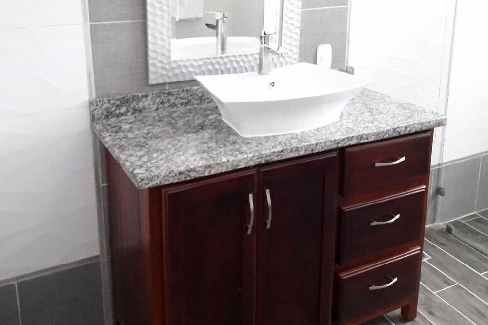Photo of Bathroom in Cabrera