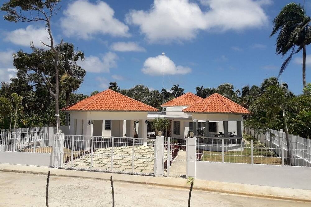 Photo of Outdoor in Cabrera