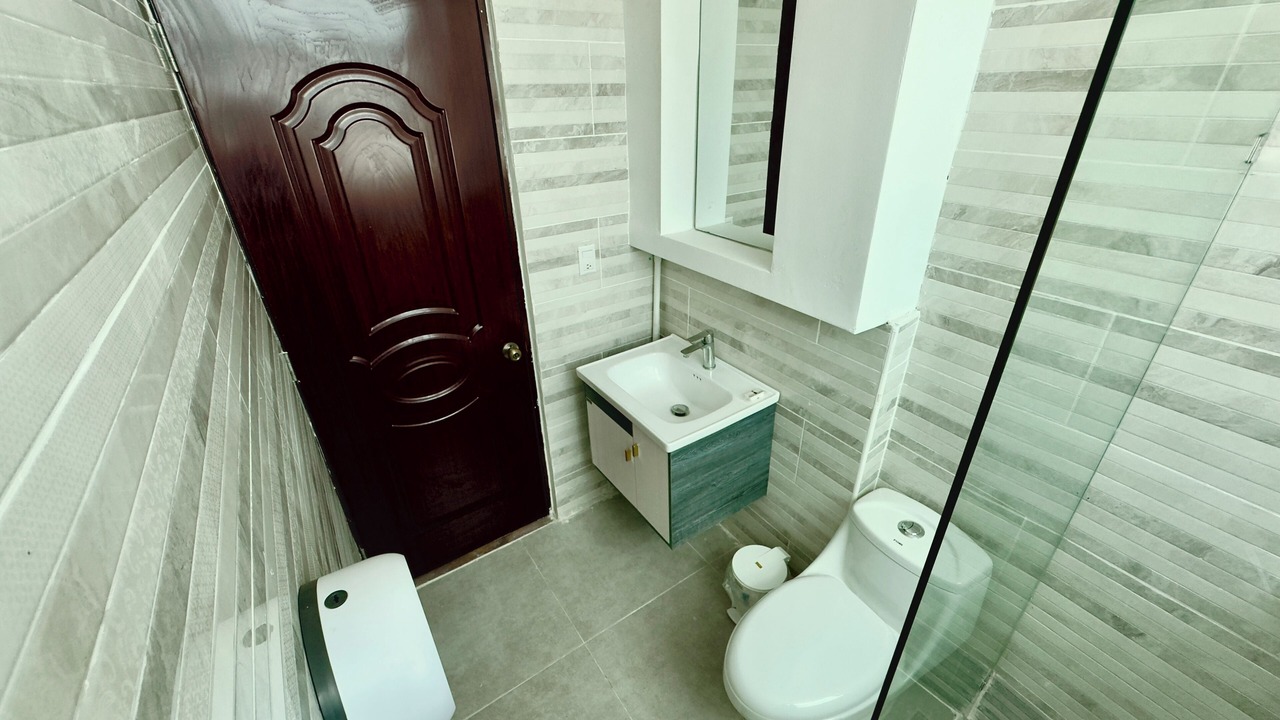 Photo of Bathroom in Veron