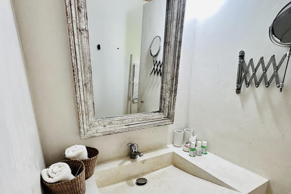 Photo of Bathroom in El Centro