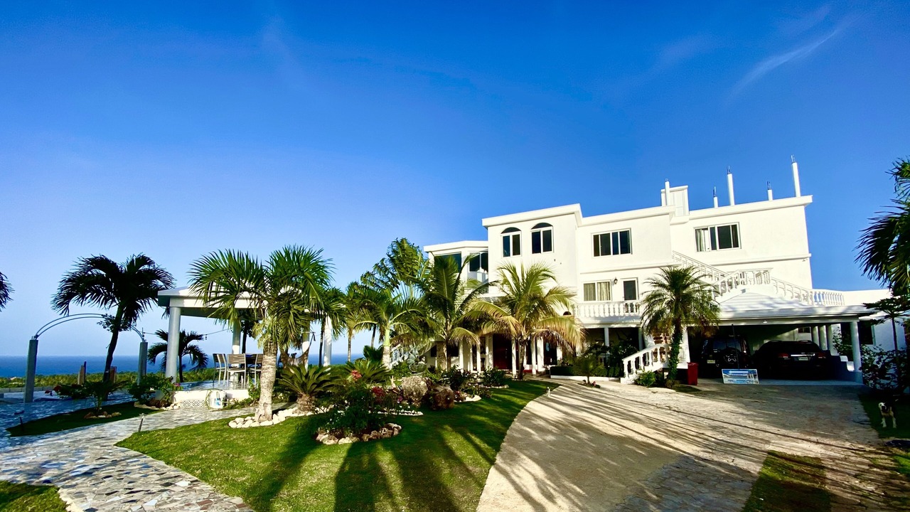 Photo of Outdoor in Cabrera