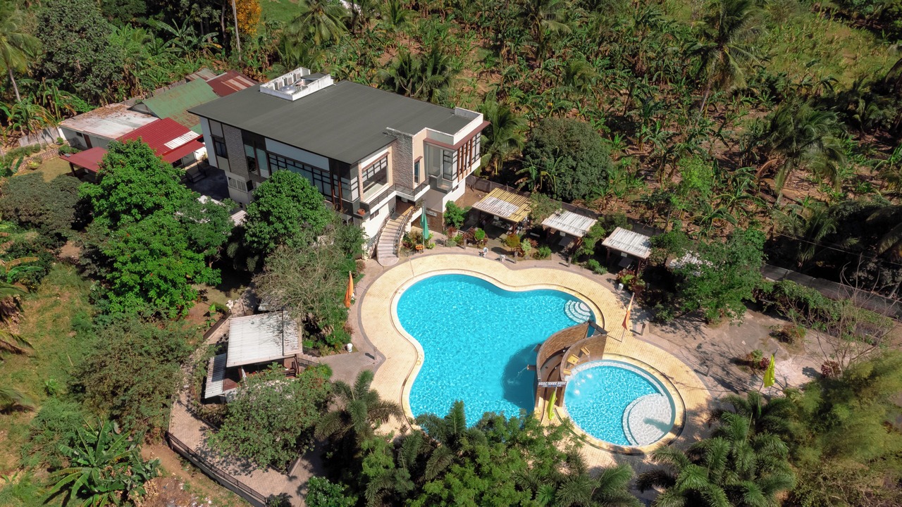 Photo of Outdoor in Amadeo