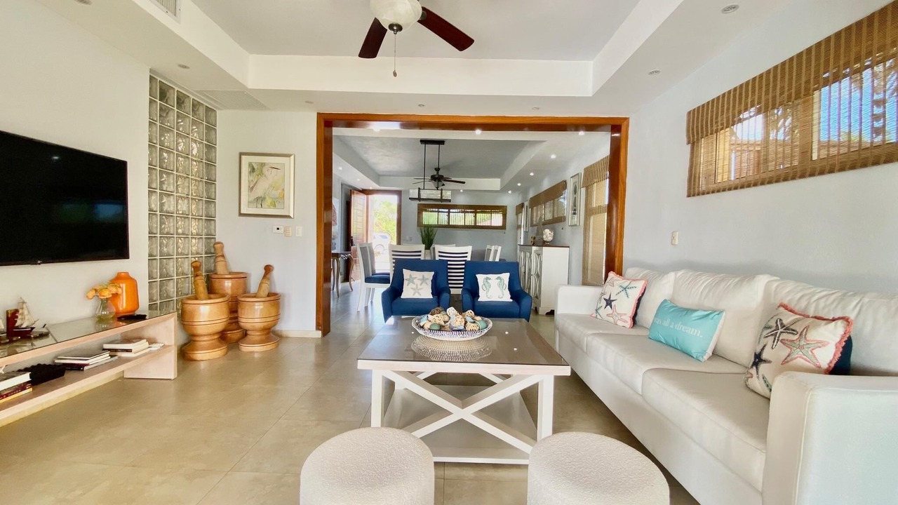 Photo of Livingroom in Villas Del Mar